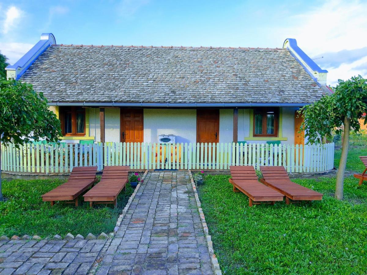 Villa Diiva Curug Exterior photo